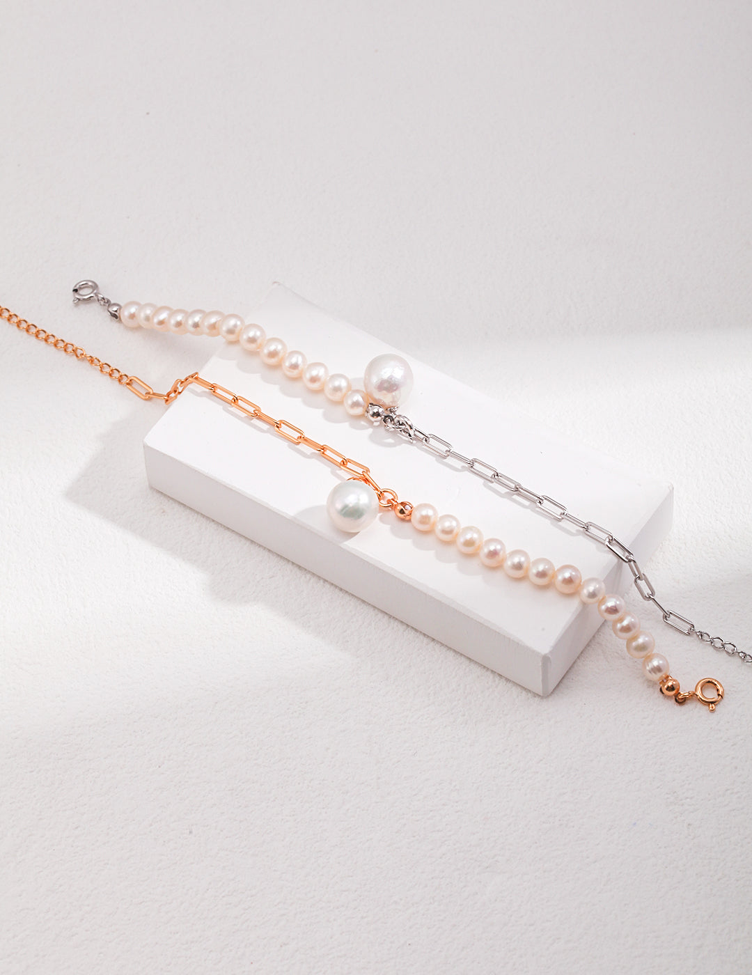 Golden Link Pearl Bracelet