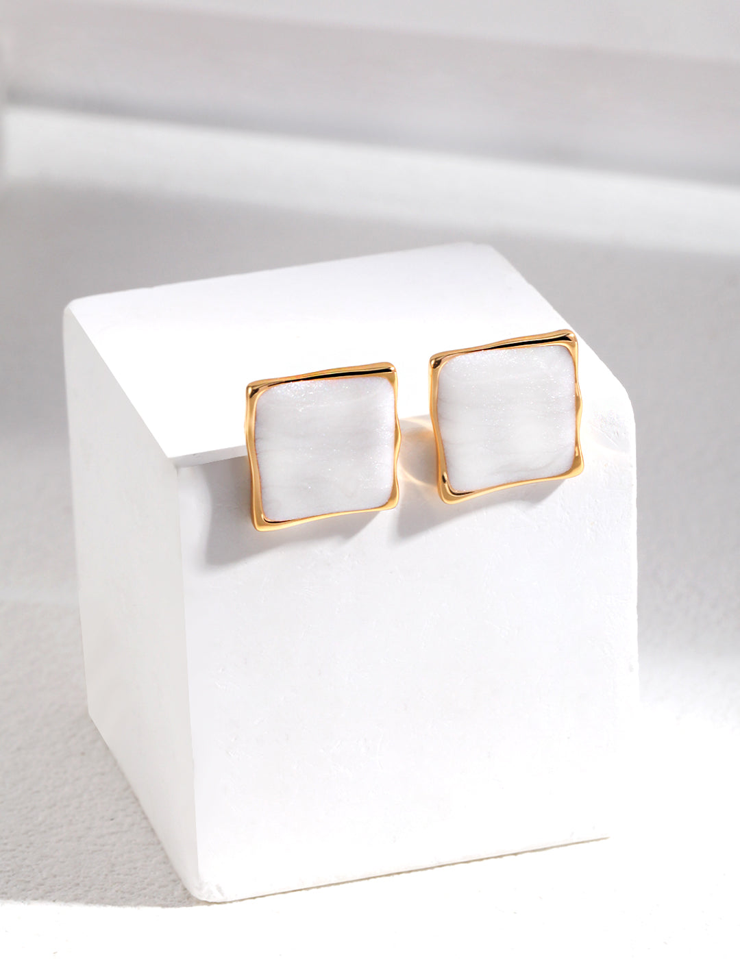 Lumi Square Earrings