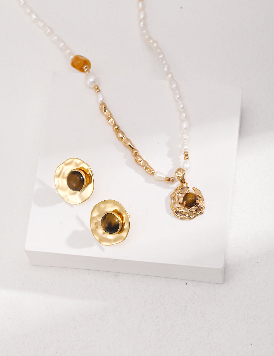 Solar Nest Necklace